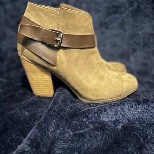 Woman Ankle Boots